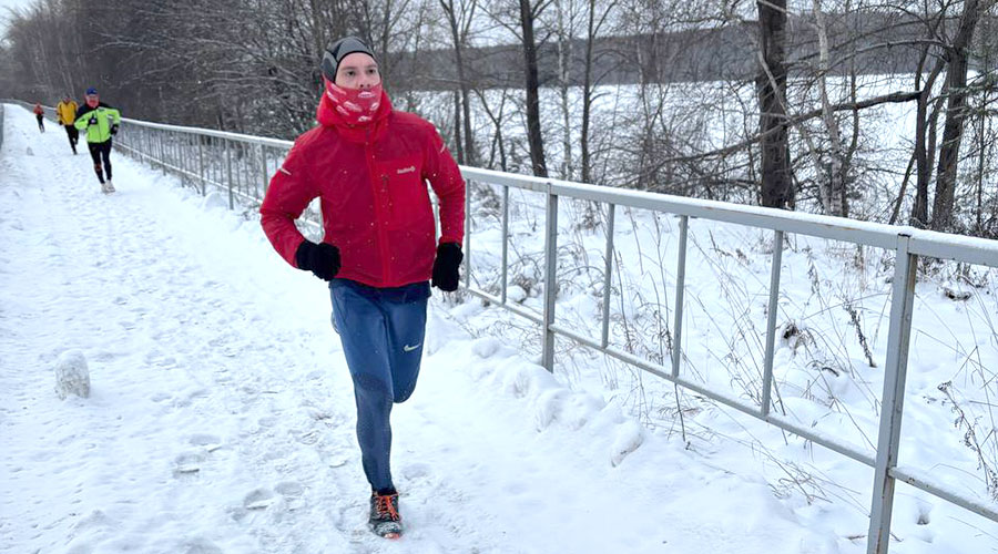 Маршрут забега пролегал по тротуару вдоль Северского пруда Маршрут забега пролегал по тротуару вдоль Северского пруда