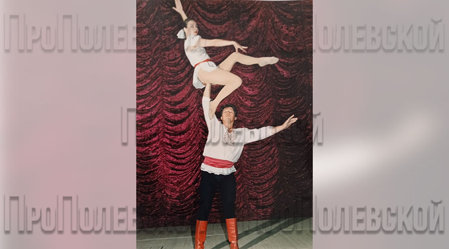 Супруги Ильяс Шайхутдинов и Светлана Андреева во время гастролей с передвижным цирком