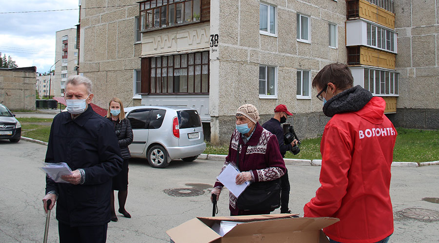 Полевчане пользуются возможностью проголосовать на мобильных пунктах