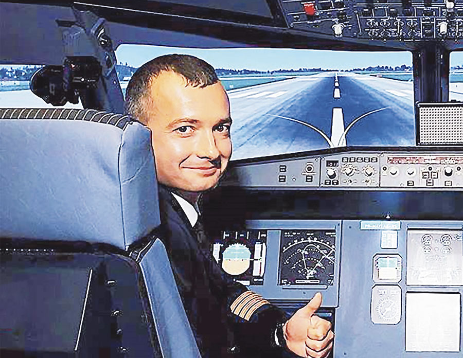 Командир воздушного судна Дамир Юсупов стал в глазах россиян настоящим народным героем