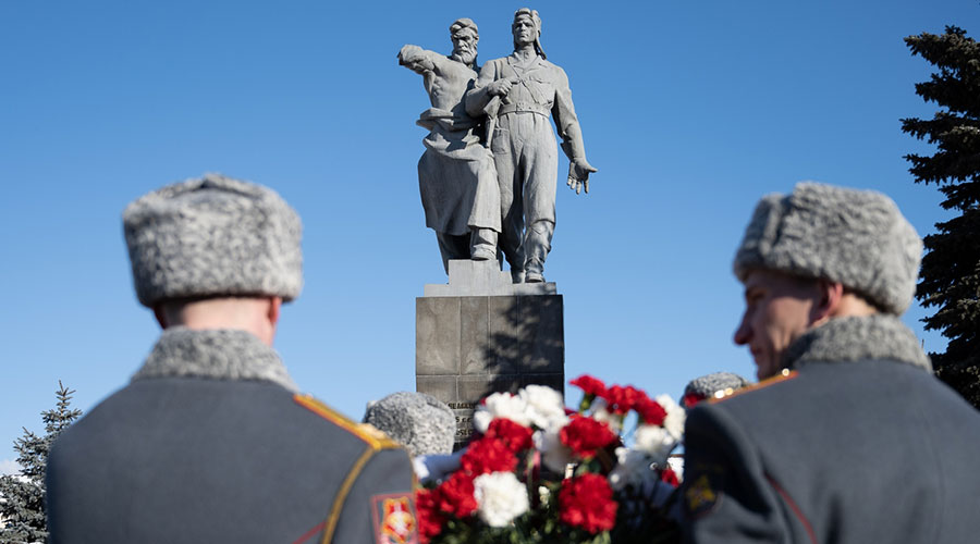 Евгений Куйвашев распорядился о проведении мероприятий по празднованию 80-летия Уральского добровольческого танкового корпуса