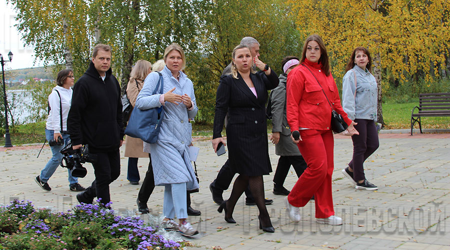 Исполнительный директор парка-отеля Елена Шиловская показала журналистам из Полевского и Екатеринбурга, как уже изменился «Трубник», и рассказала, какие работы ещё предстоят