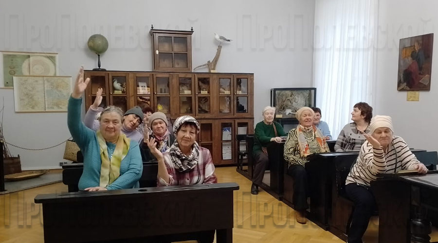 Полевчане, участвующие в «Школе пожилого возраста», побывали в  Тобольске
