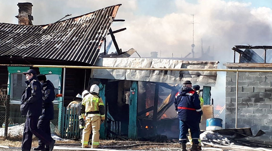 Около 10.00 7 апреля в селе Косой Брод загорелся дом № 29 по улице Урицкого.