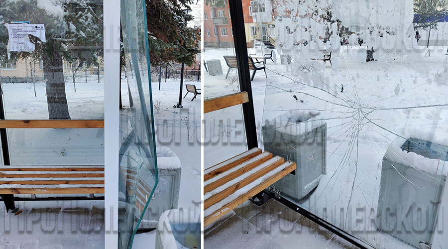 Автобусная остоновка рядом с памятником Солдату после реконструкции улицы Коммунистичнской не простояла и трёх недель, – сначала разбили одну сторону павильона, немного погодя – вторую