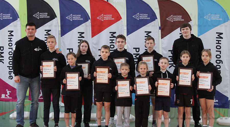 В Полевской школе № 14 прошли соревнования по многопрофильному многоборью