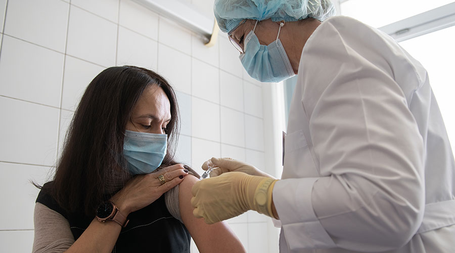 Представители регионального правительства призвали уральцев вакцинироваться от гриппа